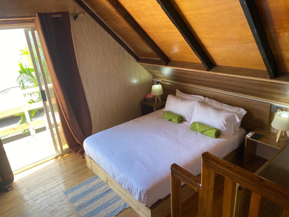 Mouggae Blues Villas Beau Vallon  Dış mekan fotoğraf